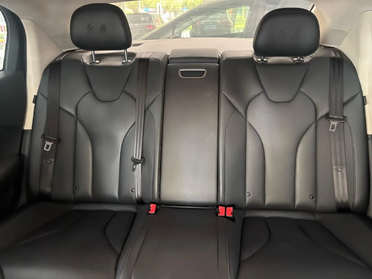 2022 HongQi E-QM5 BEV 56KWH,autocango,china used car exporter,china ev exporter,chinese used car exporter,chinese used ev exporter