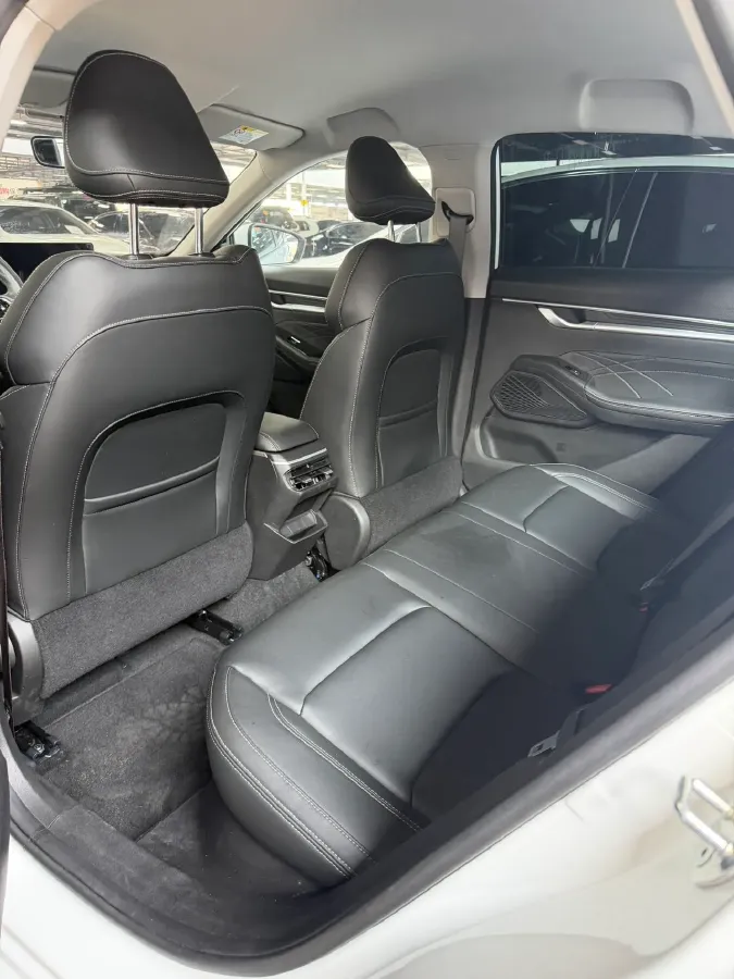 2025 Geely Emgrand 1.5L 127HP L4 CVT,autocango,china used car exporter,china ev exporter,chinese used car exporter,chinese used ev exporter