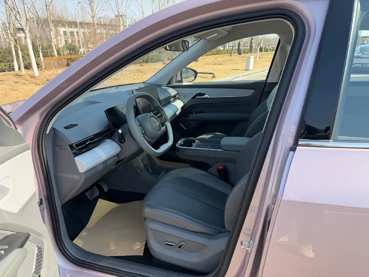 2025 Bestune YueYi 03 BEV 61.47KWH,autocango,china used car exporter,china ev exporter,chinese used car exporter,chinese used ev exporter