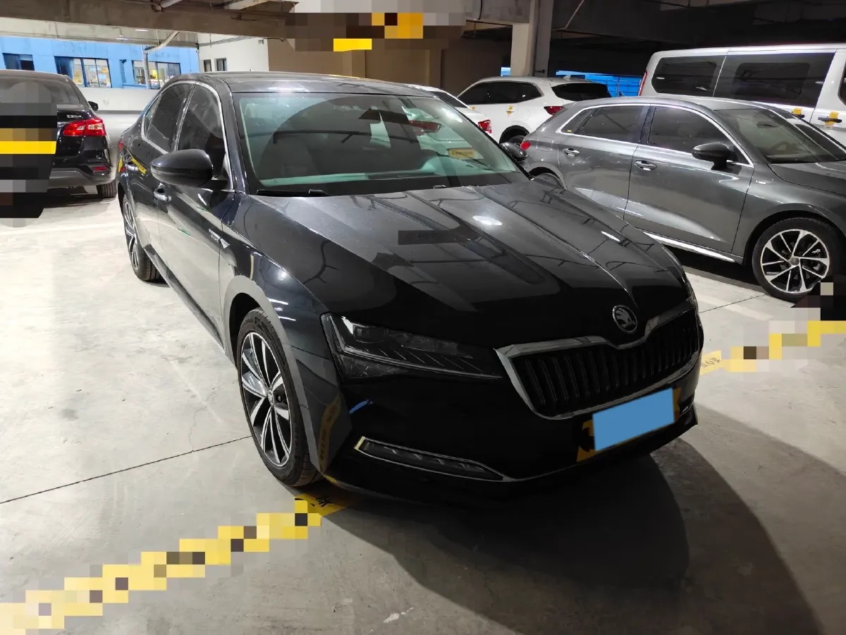 2025 Skoda Superb 1.4T 150HP L4 7DCT,autocango,china used car exporter,china ev exporter,chinese used car exporter,chinese used ev exporter