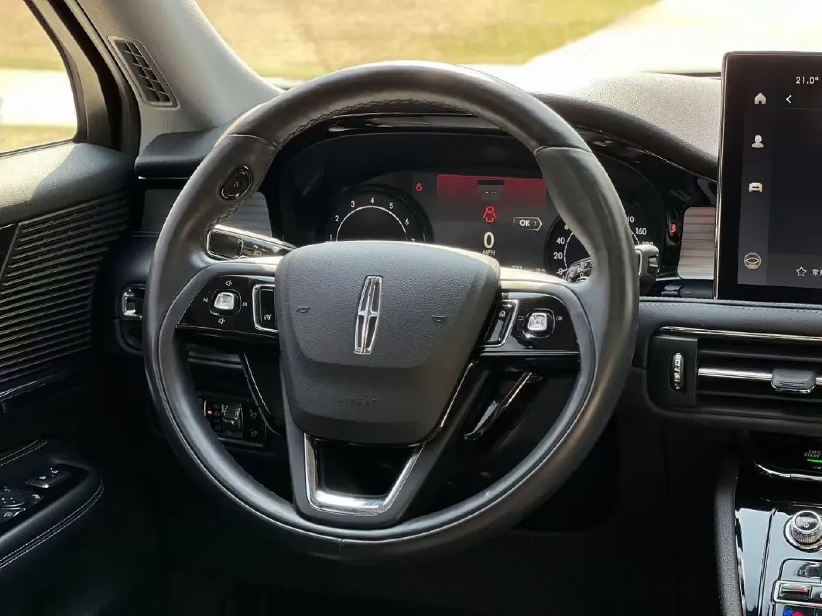 2020 Lincoln Corsair 2.0T 245HP L4 8AT,autocango,china used car exporter,china ev exporter,chinese used car exporter,chinese used ev exporter