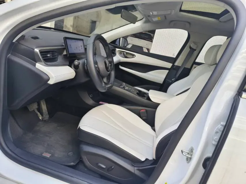 2025 BYD Seal05 DM-i 1.5L 101HP L4 E-CVT PHEV 15.87KWH,autocango,china used car exporter,china ev exporter,chinese used car exporter,chinese used ev exporter