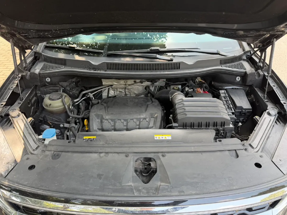 2022 Volkswagen Talagon 2.0T 220HP L4 7DCT,autocango,china used car exporter,china ev exporter,chinese used car exporter,chinese used ev exporter