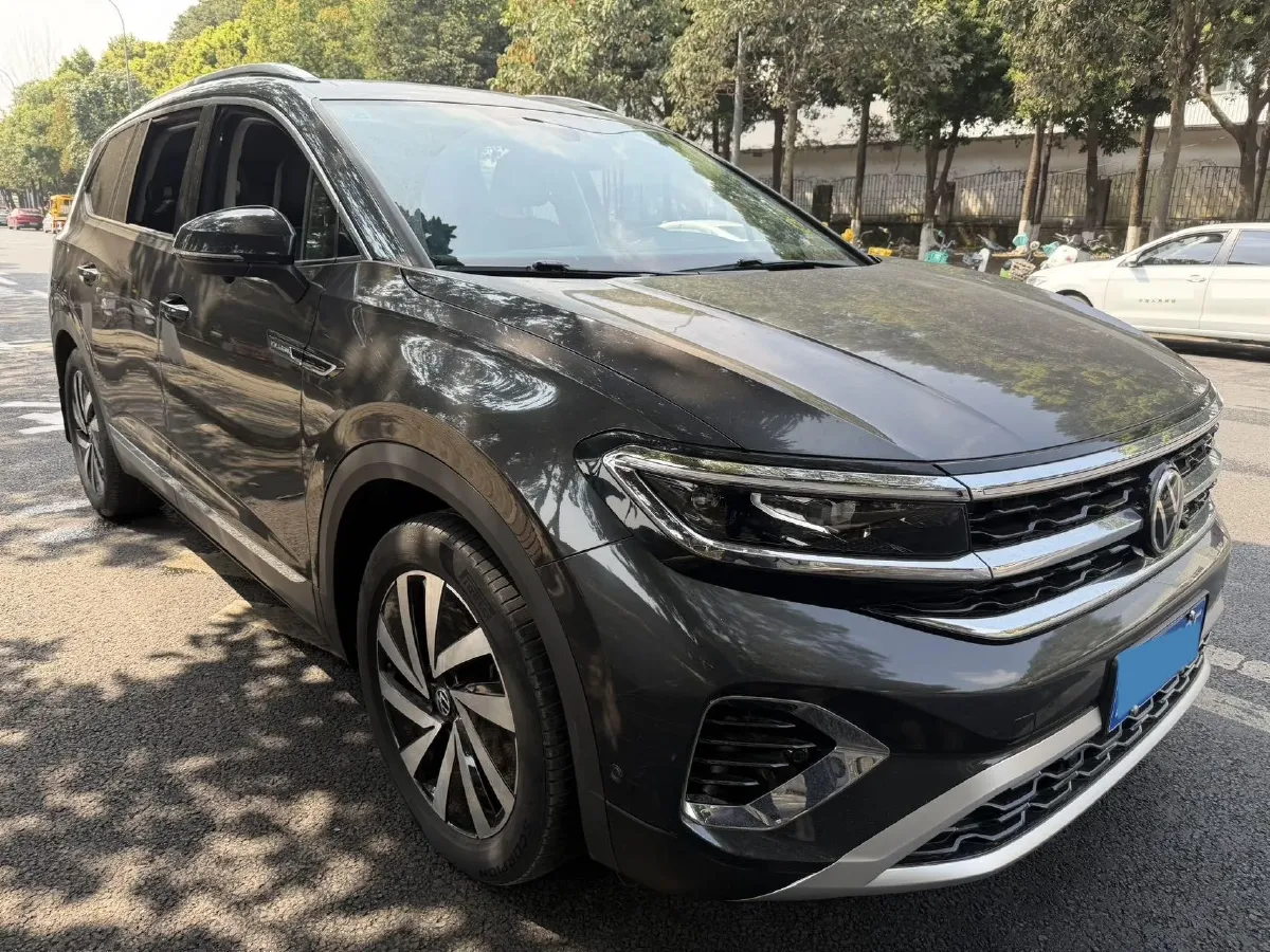 2022 Volkswagen Talagon 2.0T 220HP L4 7DCT,autocango,china used car exporter,china ev exporter,chinese used car exporter,chinese used ev exporter