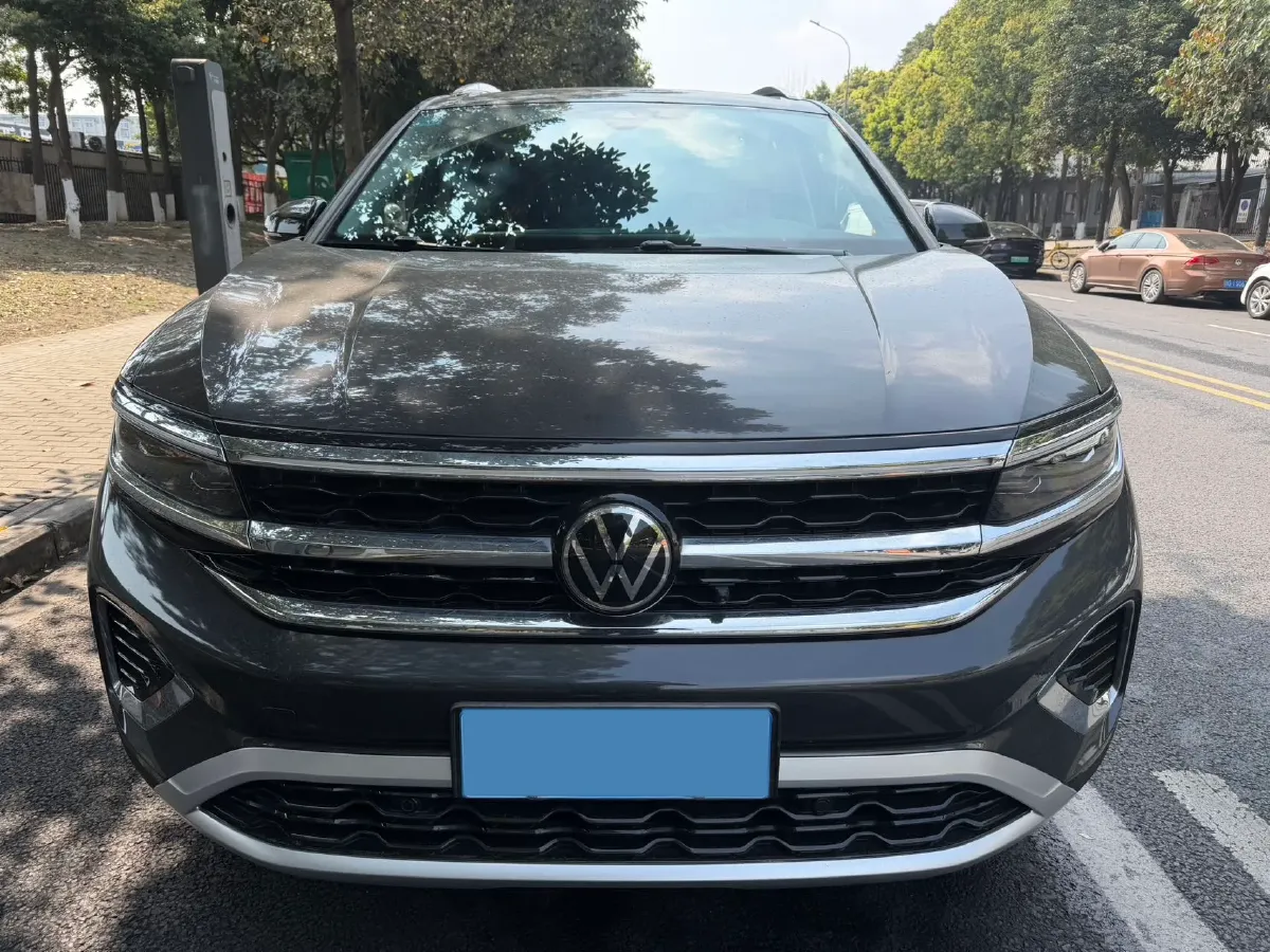 2022 Volkswagen Talagon 2.0T 220HP L4 7DCT,autocango,china used car exporter,china ev exporter,chinese used car exporter,chinese used ev exporter