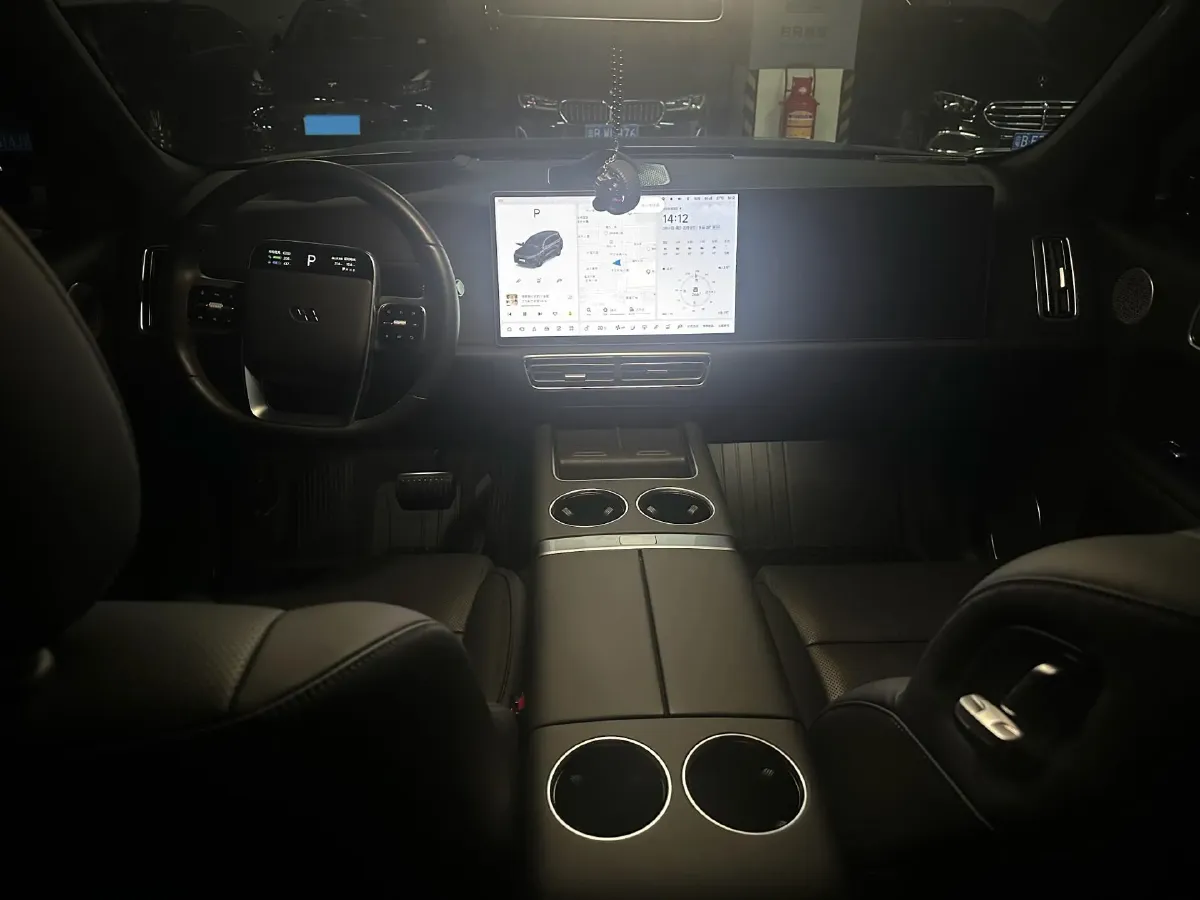 2024 Li L9 Range Extended 154HP REEV 52.3KWH,autocango,china used car exporter,china ev exporter,chinese used car exporter,chinese used ev exporter