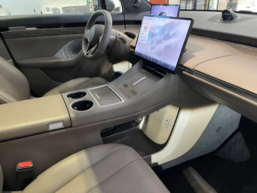 2025 Luxeed R7 REEV 156HP REEV 37KWH,autocango,china used car exporter,china ev exporter,chinese used car exporter,chinese used ev exporter