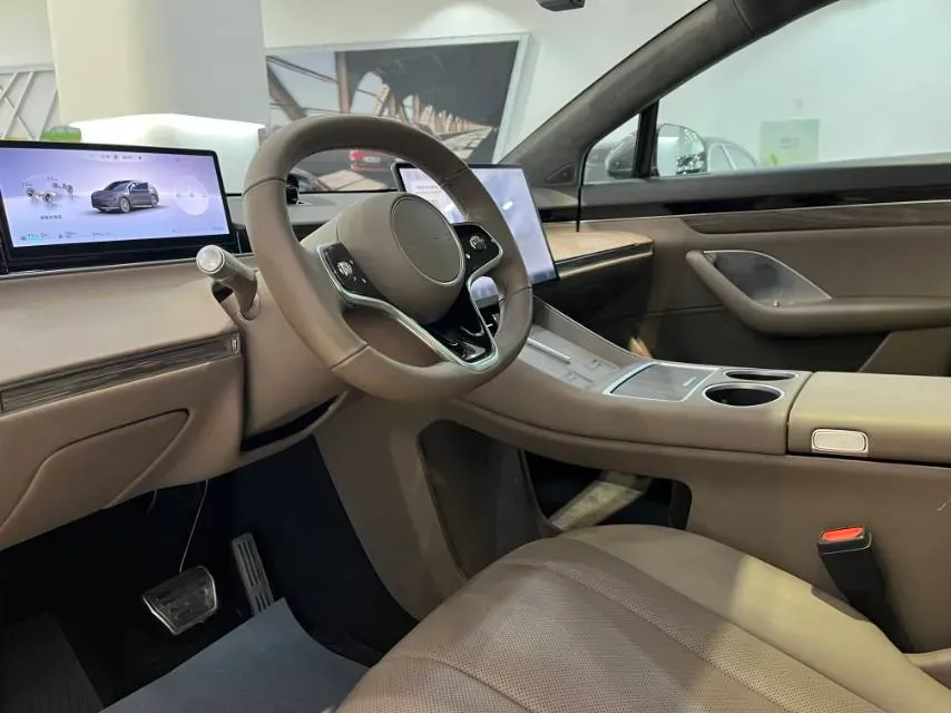 2025 Luxeed R7 REEV 156HP REEV 37KWH,autocango,china used car exporter,china ev exporter,chinese used car exporter,chinese used ev exporter