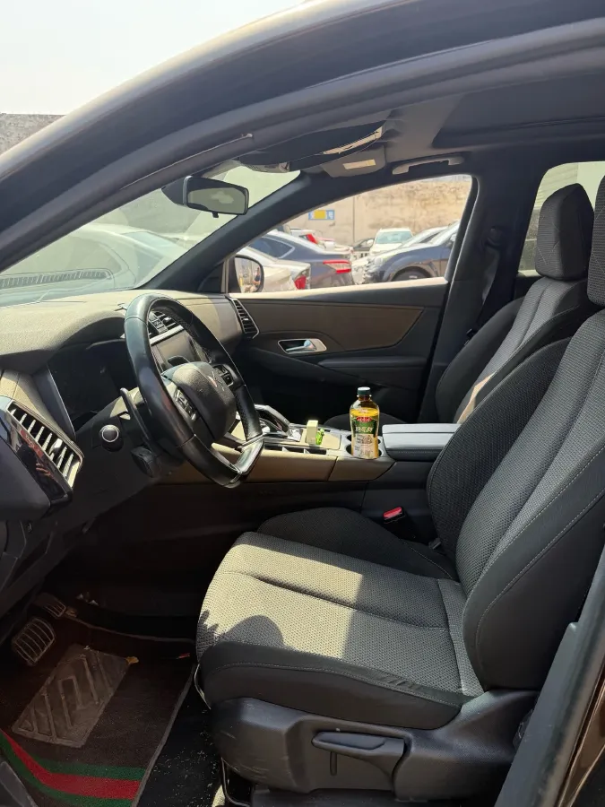 2018 DS 7 1.6T 180HP L4 8AT,autocango,china used car exporter,china ev exporter,chinese used car exporter,chinese used ev exporter