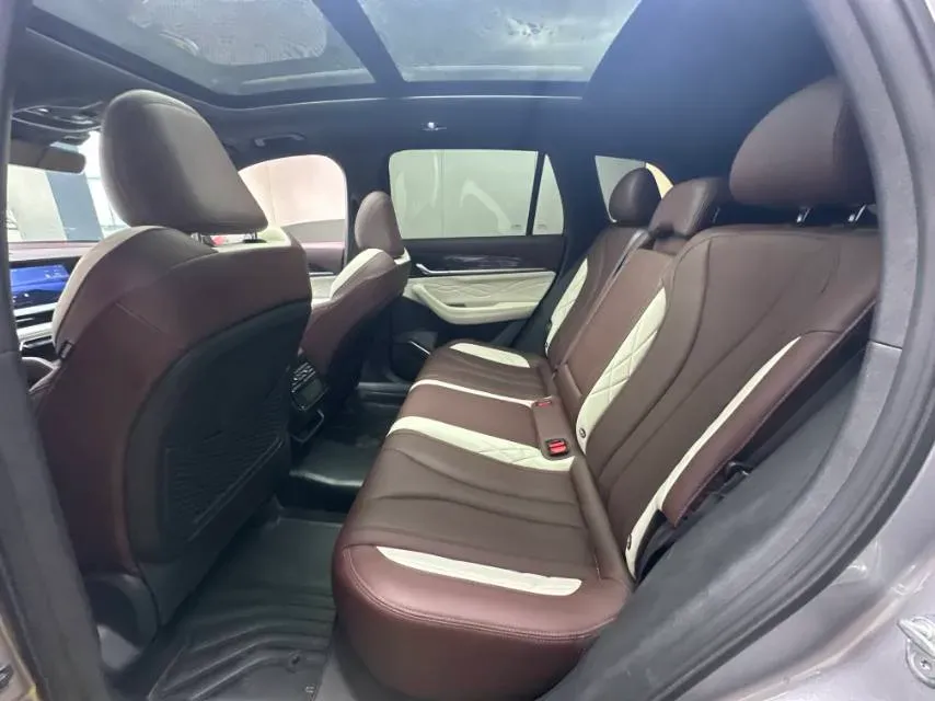 2021 Geely Monjaro 2.0T 238HP L4 8AT,autocango,china used car exporter,china ev exporter,chinese used car exporter,chinese used ev exporter