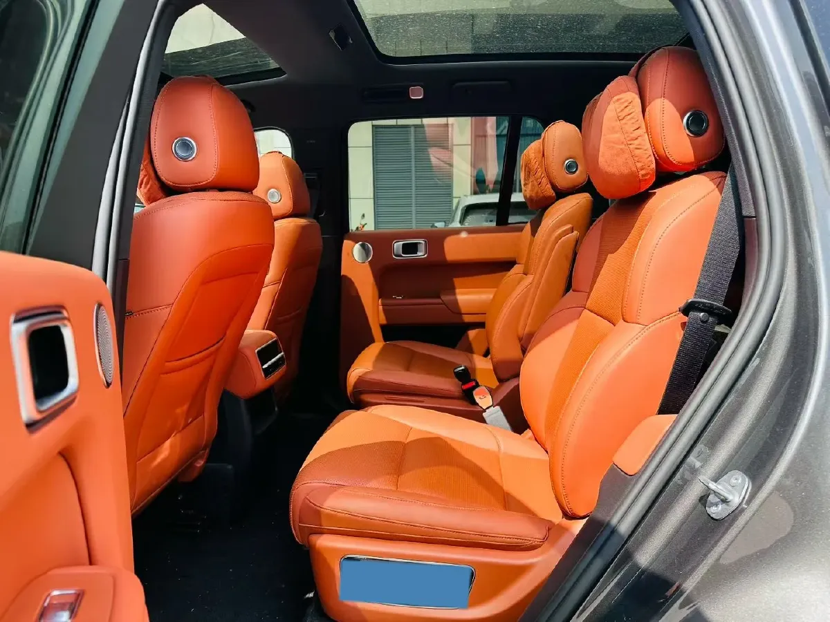 2023 Li L8 Range Extended 154HP REEV 40.9KWH,autocango,china used car exporter,china ev exporter,chinese used car exporter,chinese used ev exporter