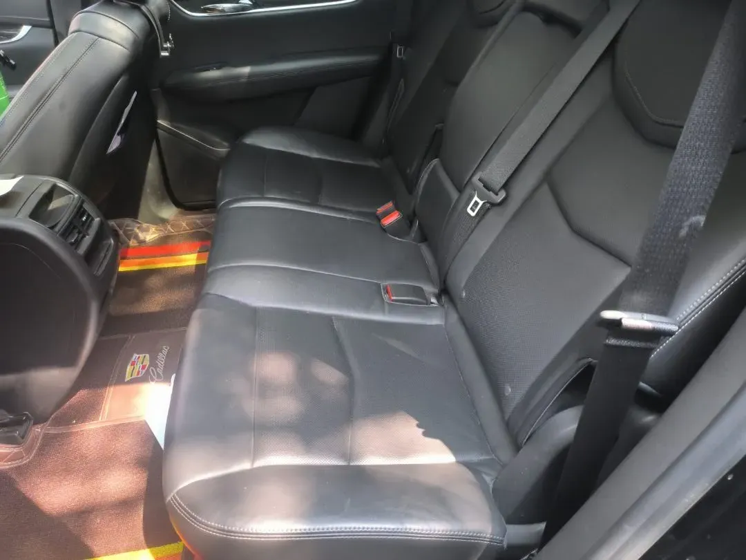 2021 Cadillac XT5 2.0T 237HP L4 9AT,autocango,china used car exporter,china ev exporter,chinese used car exporter,chinese used ev exporter