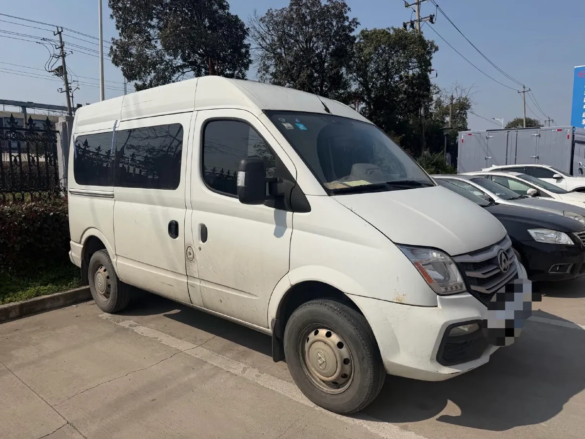 2018 MAXUS XinTu V80 2.5T 136HP L4 6MT,autocango,china used car exporter,china ev exporter,chinese used car exporter,chinese used ev exporter