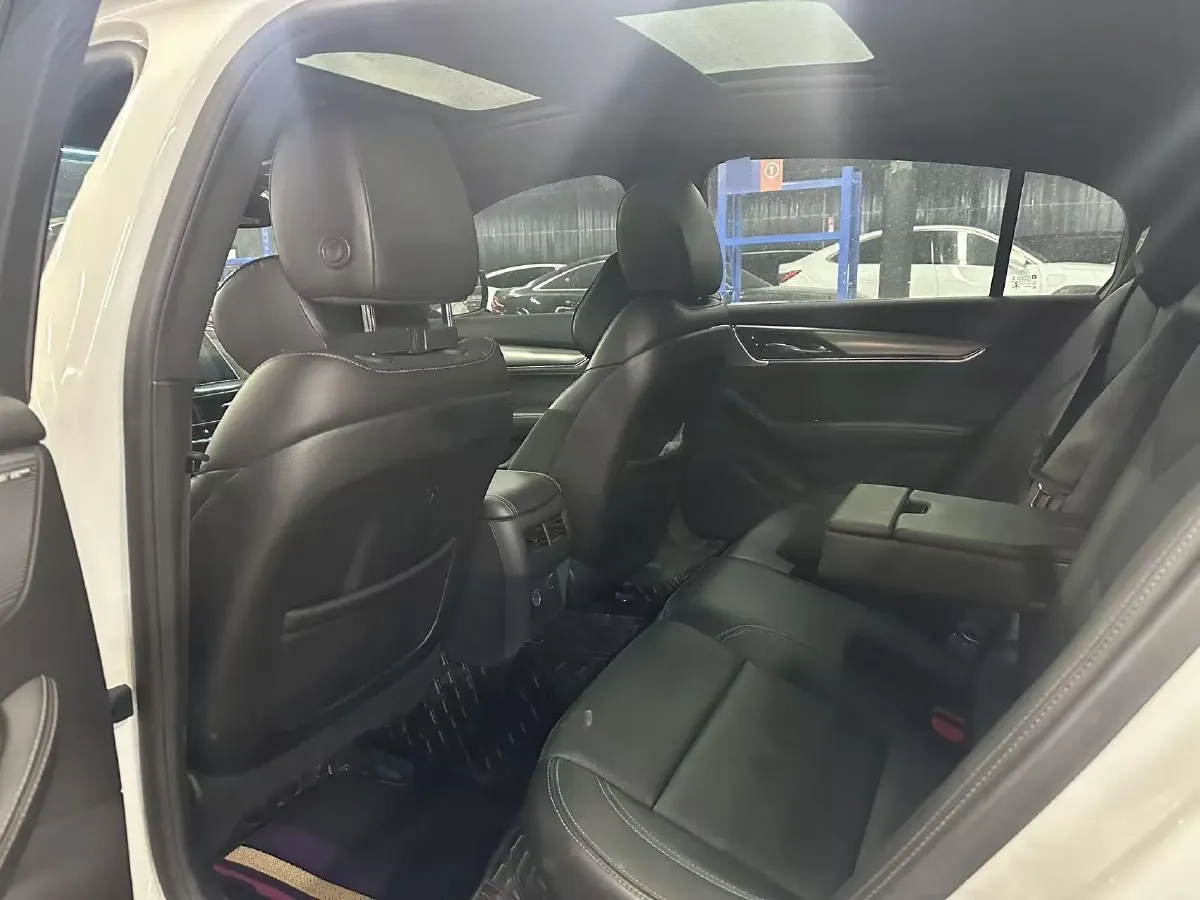 2021 Cadillac CT5 2.0T 237HP L4 10AT,autocango,china used car exporter,china ev exporter,chinese used car exporter,chinese used ev exporter