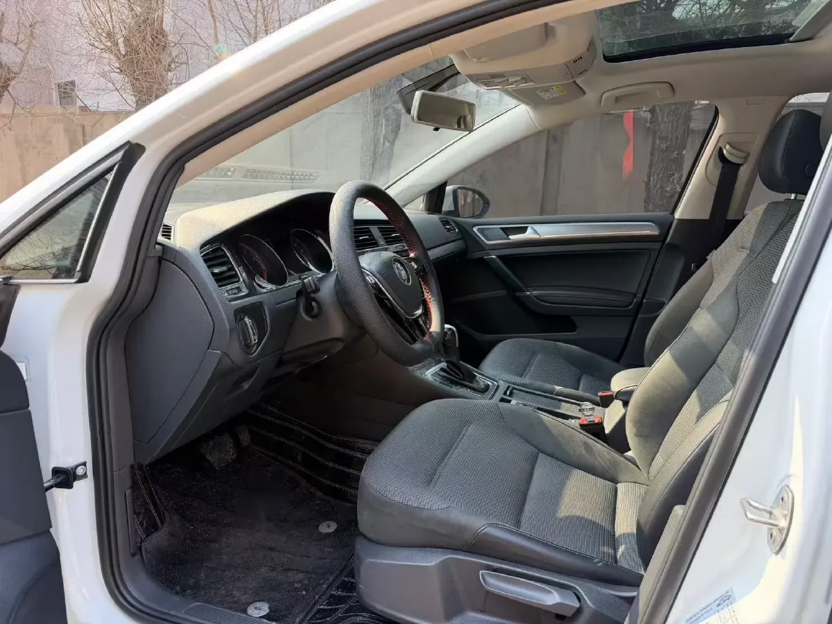 2018 Volkswagen Golf 1.4T 131HP L4 7DCT,autocango,china used car exporter,china ev exporter,chinese used car exporter,chinese used ev exporter