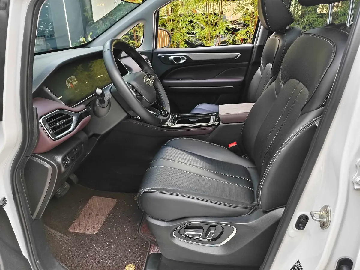 2023 GAC Trumpchi M6 1.5T 177HP L4 7DCT,autocango,china used car exporter,china ev exporter,chinese used car exporter,chinese used ev exporter