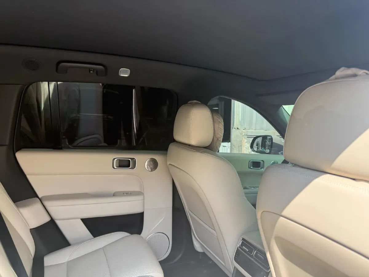 2024 Li L6 Range Extended 154HP L4 REEV 36.8KWH,autocango,china used car exporter,china ev exporter,chinese used car exporter,chinese used ev exporter