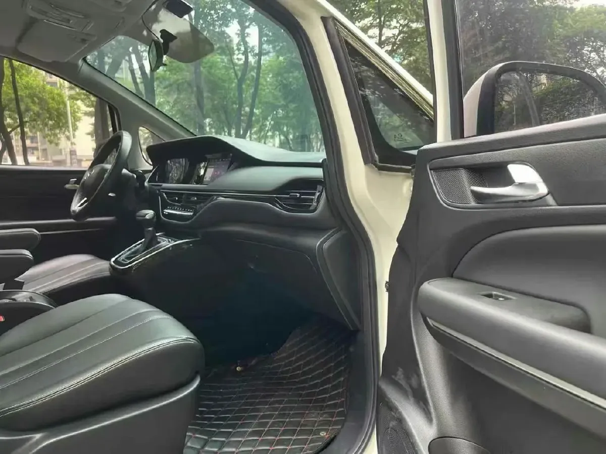 2021 GAC Trumpchi M6 1.5T 169HP L4 7DCT,autocango,china used car exporter,china ev exporter,chinese used car exporter,chinese used ev exporter