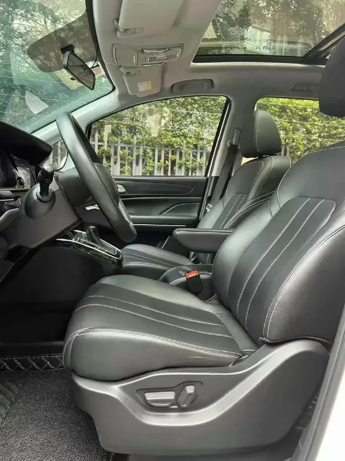 2021 GAC Trumpchi M6 1.5T 169HP L4 7DCT,autocango,china used car exporter,china ev exporter,chinese used car exporter,chinese used ev exporter