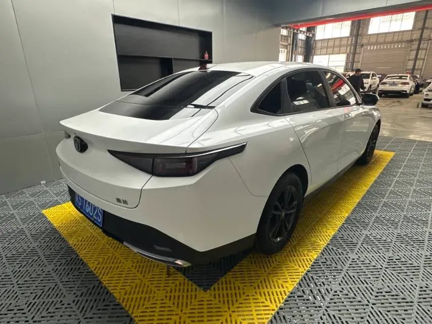 2023 ChangAn Lamore 1.5T 170HP L4 7DCT,autocango,china used car exporter,china ev exporter,chinese used car exporter,chinese used ev exporter