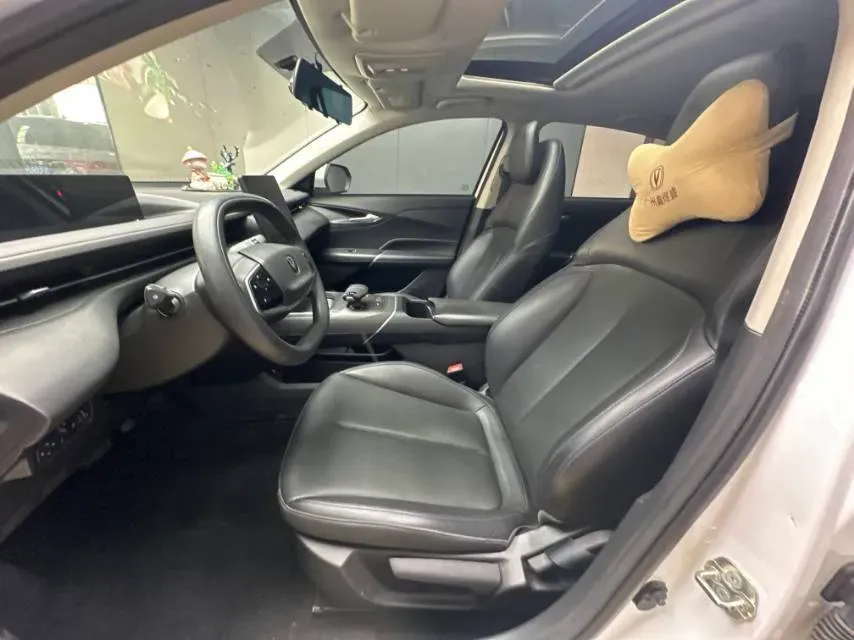 2023 ChangAn Lamore 1.5T 170HP L4 7DCT,autocango,china used car exporter,china ev exporter,chinese used car exporter,chinese used ev exporter