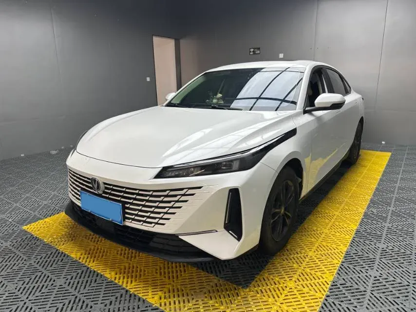 2023 ChangAn Lamore 1.5T 170HP L4 7DCT,autocango,china used car exporter,china ev exporter,chinese used car exporter,chinese used ev exporter