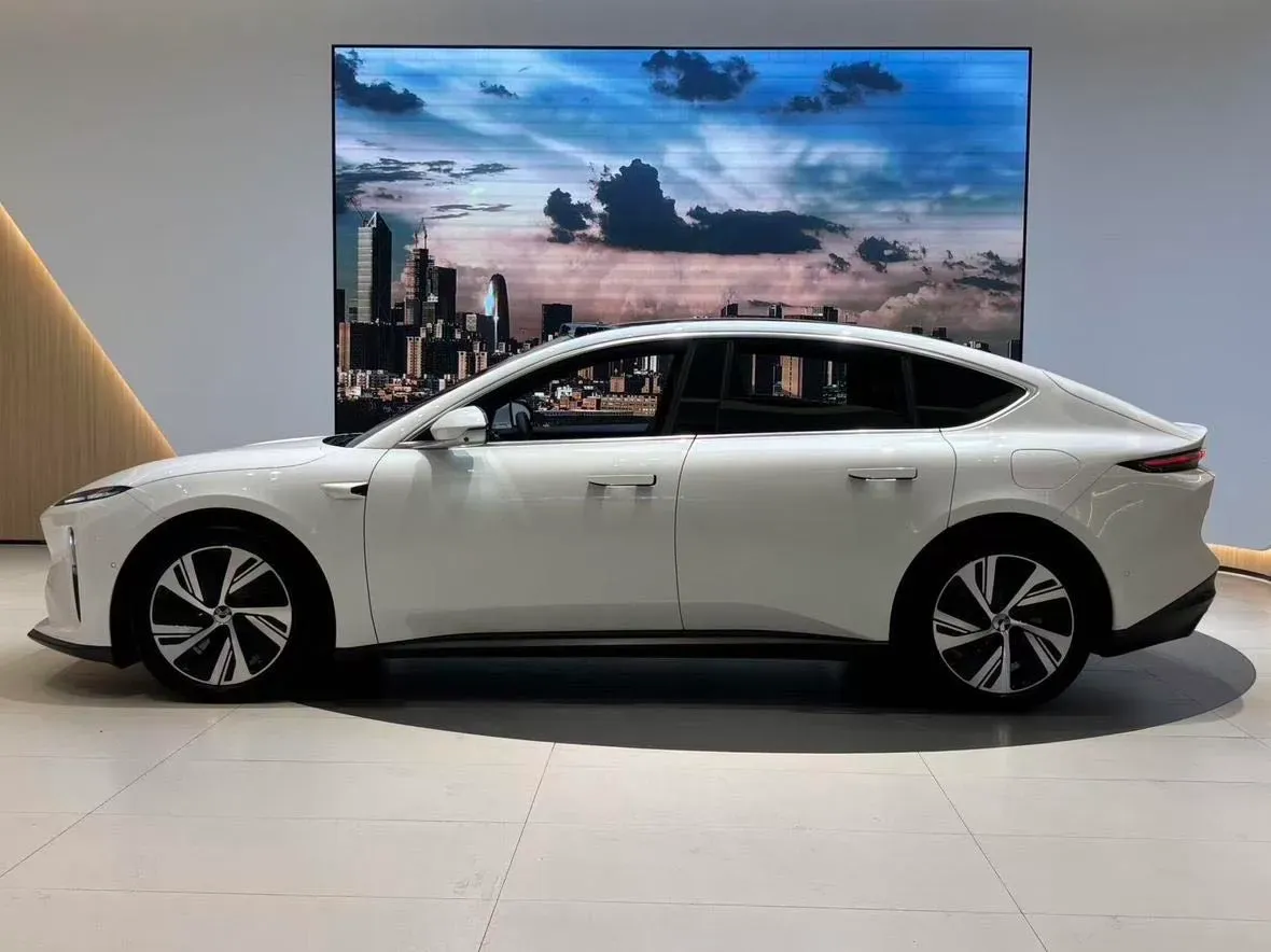 2024 NIO ET5 BEV 75KWH,autocango,china used car exporter,china ev exporter,chinese used car exporter,chinese used ev exporter