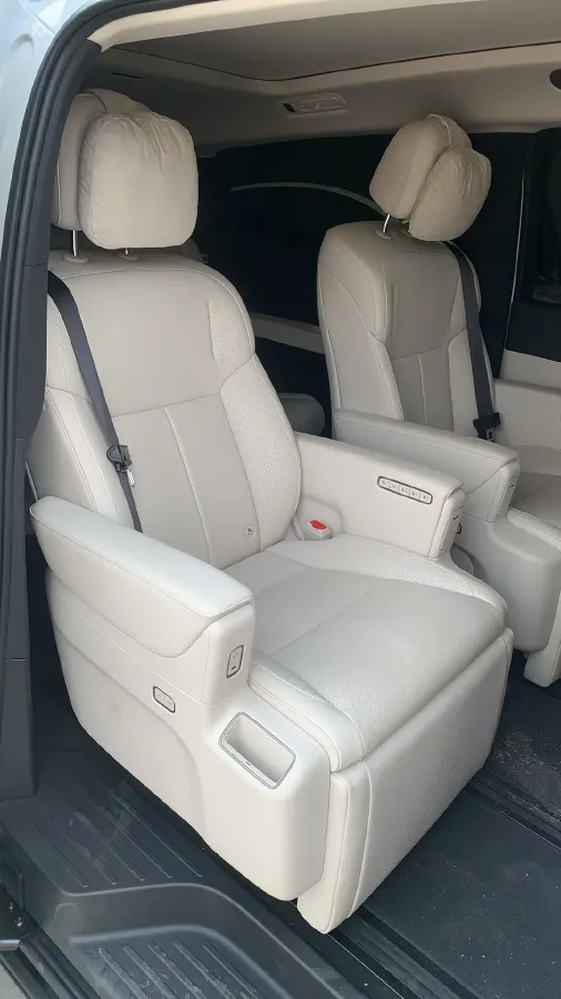 2025 Li MEGA BEV,autocango,china used car exporter,china ev exporter,chinese used car exporter,chinese used ev exporter