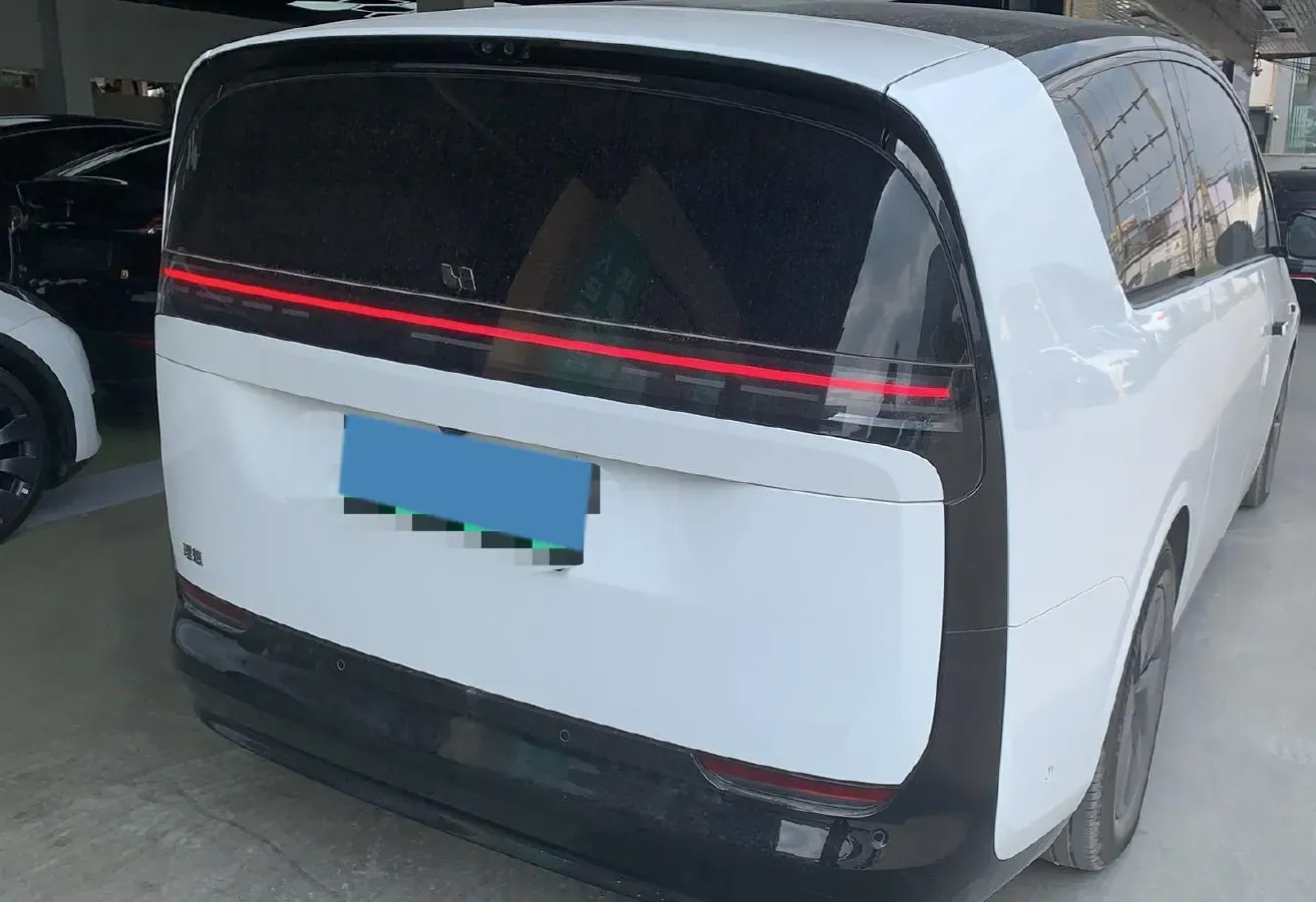 2025 Li MEGA BEV,autocango,china used car exporter,china ev exporter,chinese used car exporter,chinese used ev exporter