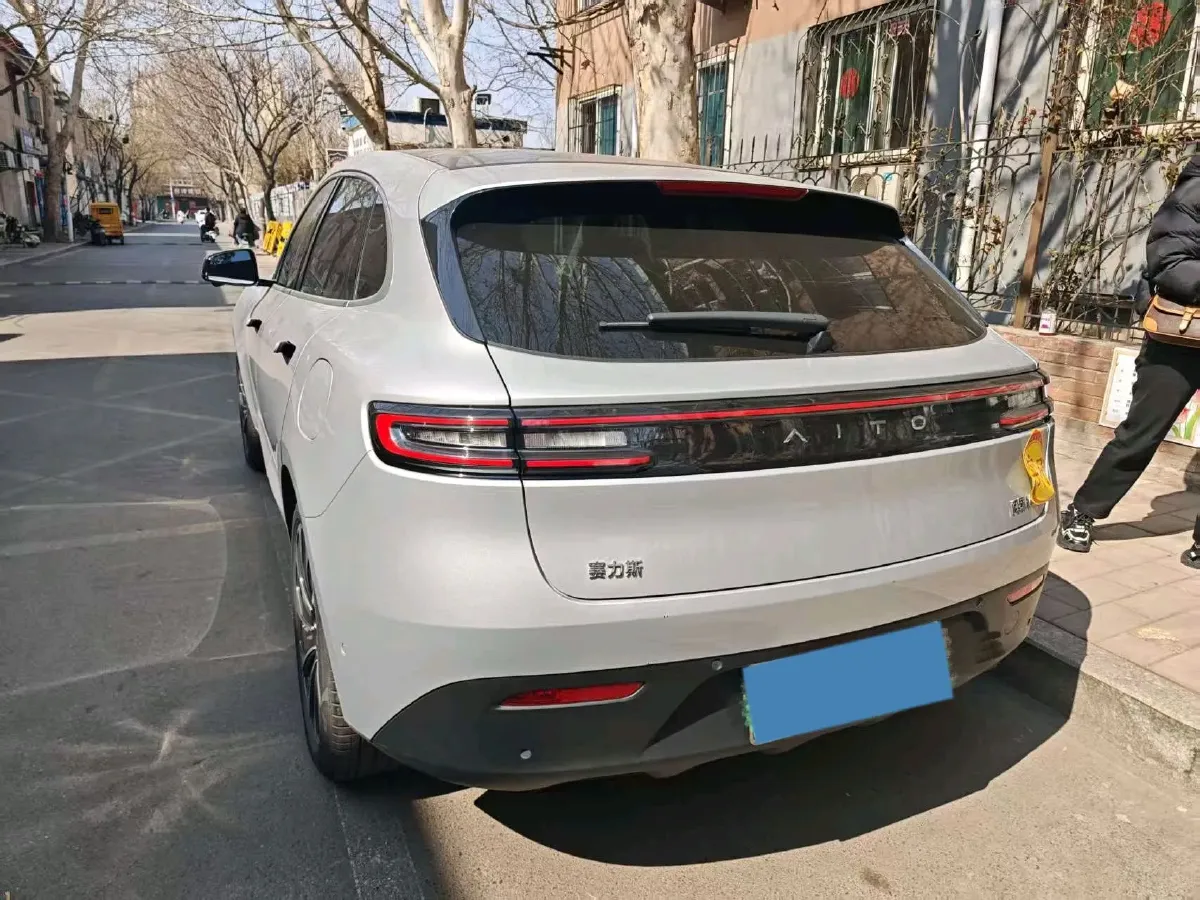 2022 AITO AITO M5 Range Extended 125HP REEV 40KWH,autocango,china used car exporter,china ev exporter,chinese used car exporter,chinese used ev exporter