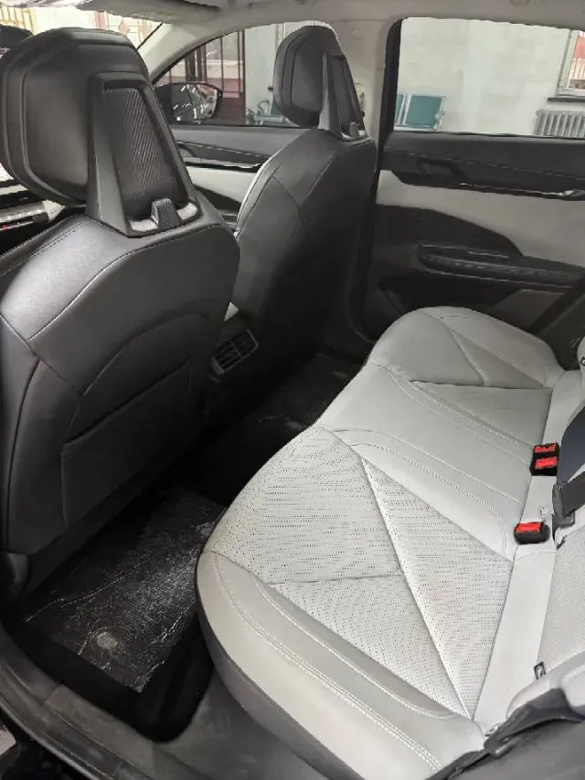 2023 ChangAn UNI-V iDD 1.5T 170HP L4 6TCT PHEV 18.4KWH,autocango,china used car exporter,china ev exporter,chinese used car exporter,chinese used ev exporter