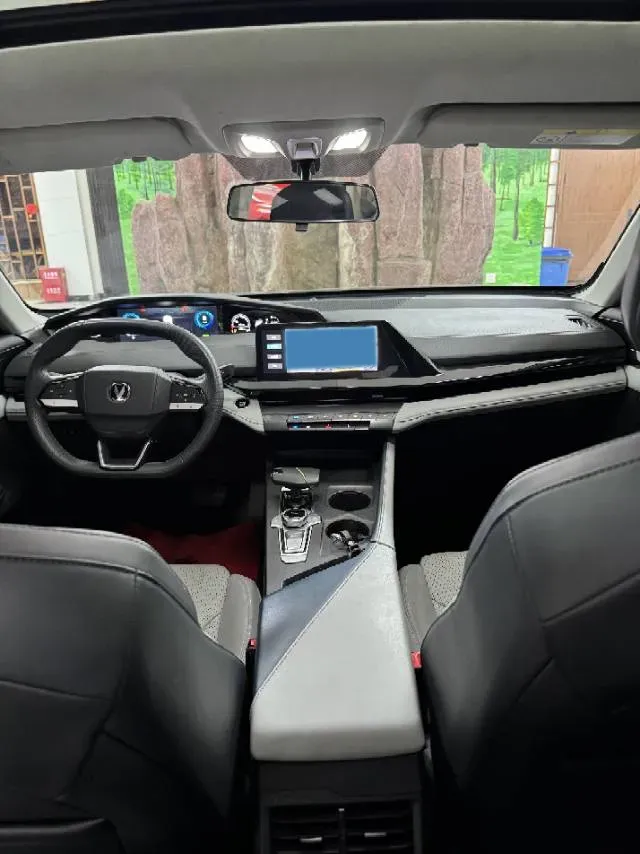 2023 ChangAn UNI-V iDD 1.5T 170HP L4 6TCT PHEV 18.4KWH,autocango,china used car exporter,china ev exporter,chinese used car exporter,chinese used ev exporter