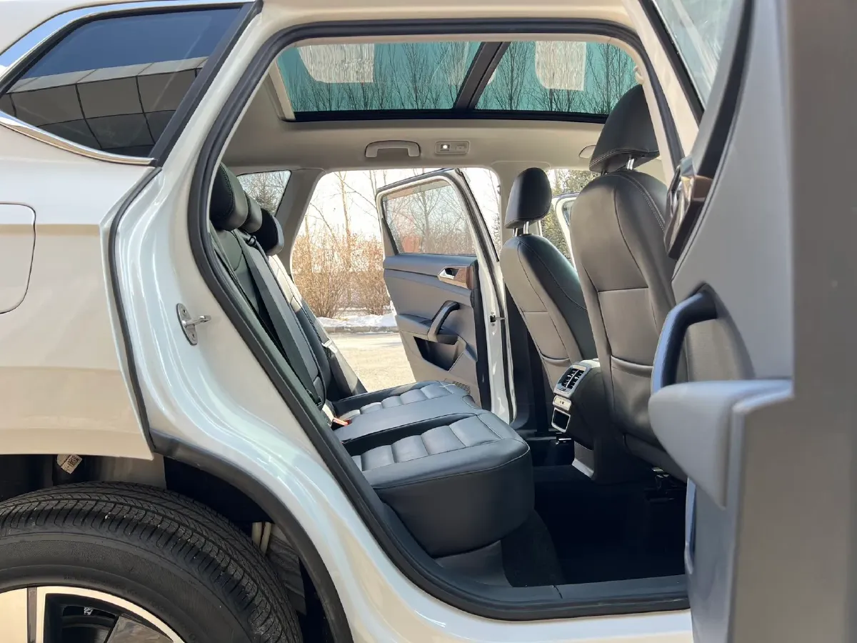 2021 Volkswagen Tharu 1.4T 150HP L4 7DCT,autocango,china used car exporter,china ev exporter,chinese used car exporter,chinese used ev exporter