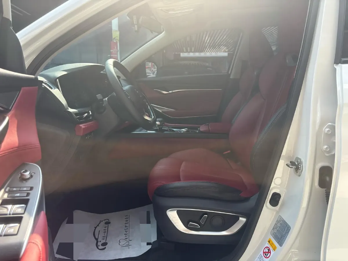 2020 ChangAn CS75 Plus 2.0T 233HP L4 8AT,autocango,china used car exporter,china ev exporter,chinese used car exporter,chinese used ev exporter