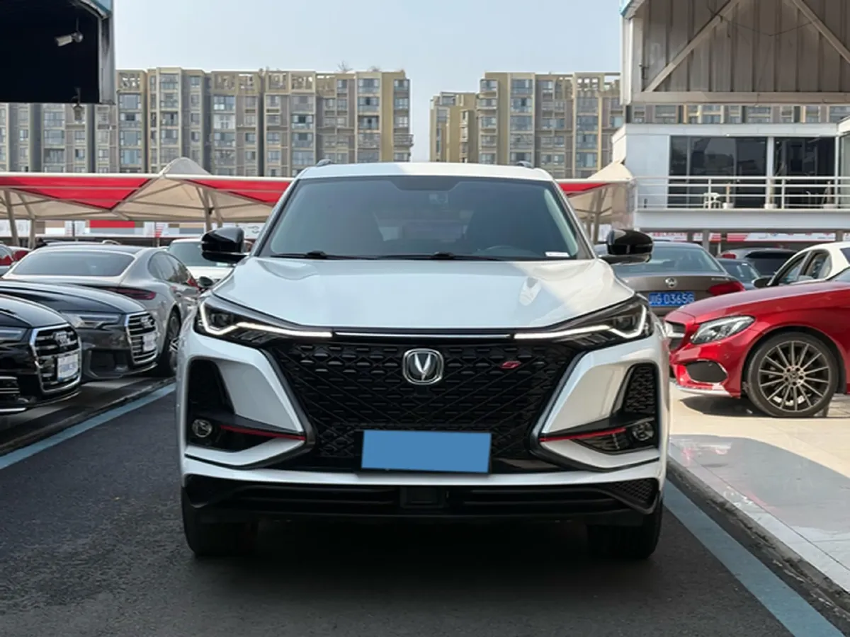 2020 ChangAn CS75 Plus 2.0T 233HP L4 8AT,autocango,china used car exporter,china ev exporter,chinese used car exporter,chinese used ev exporter