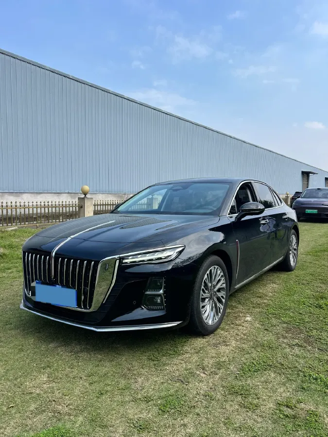 2023 HongQi H5 2.0T 224HP L4 8AT,autocango,china used car exporter,china ev exporter,chinese used car exporter,chinese used ev exporter