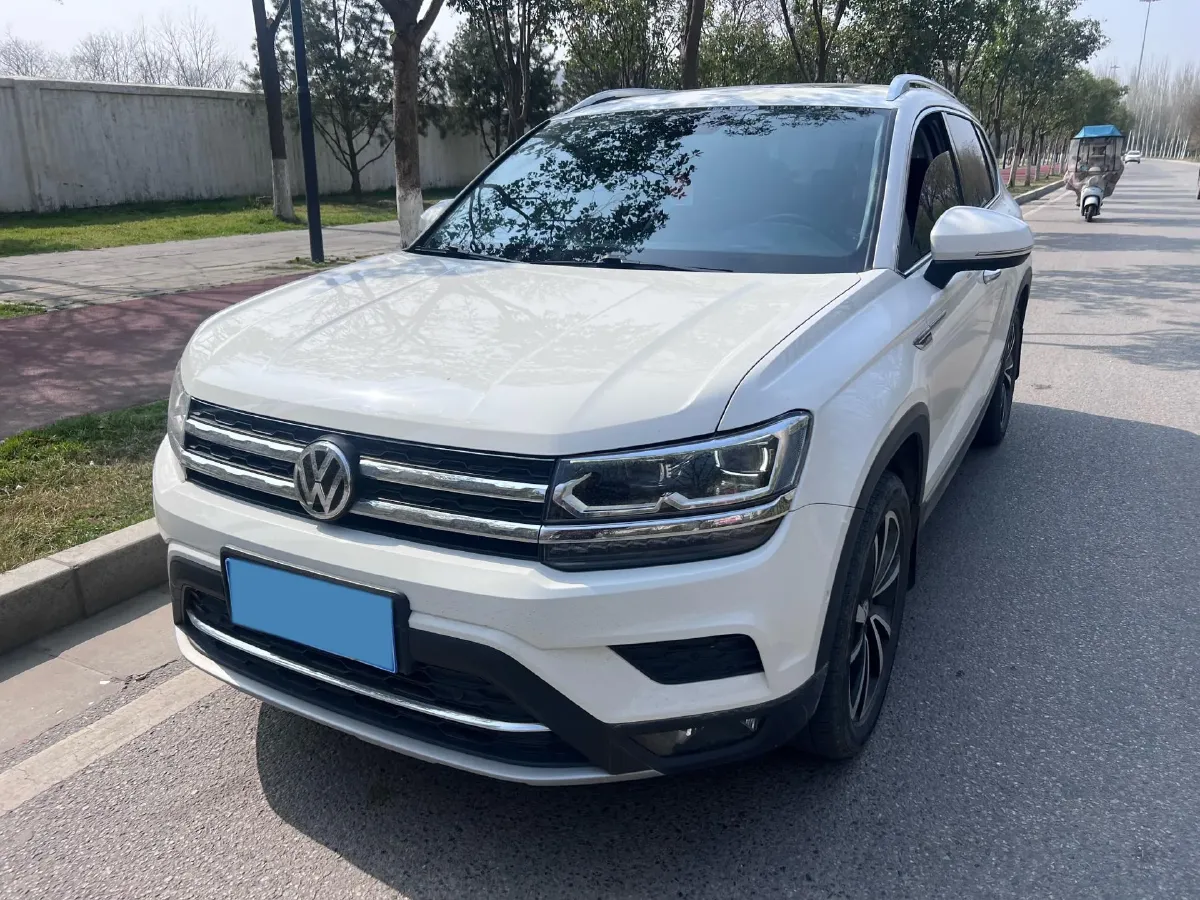 2019 Jeep Compass 1.3T 173HP L4 9AT,autocango,china used car exporter,china ev exporter,chinese used car exporter,chinese used ev exporter