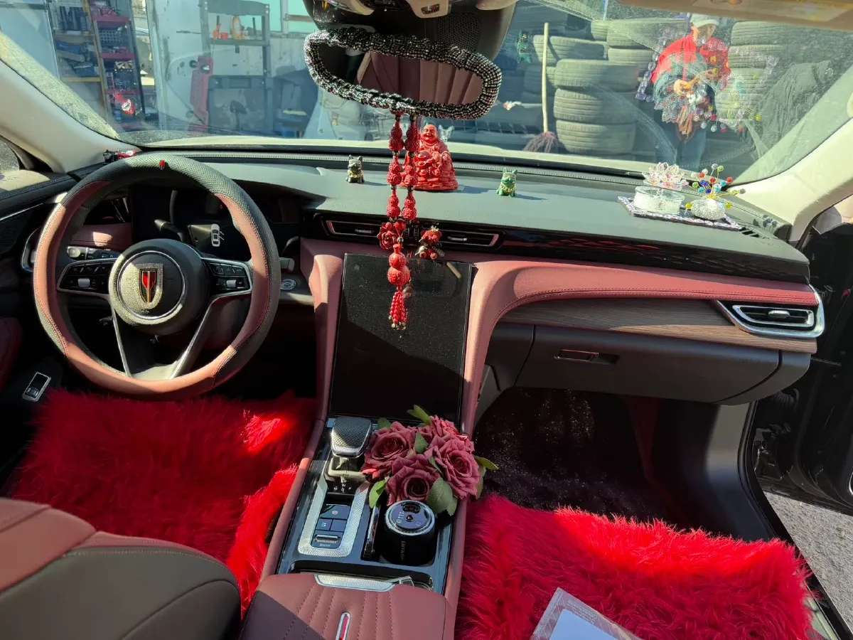 2025 HongQi H5 1.5T 169HP L4 1DHT Hybrid,autocango,china used car exporter,china ev exporter,chinese used car exporter,chinese used ev exporter