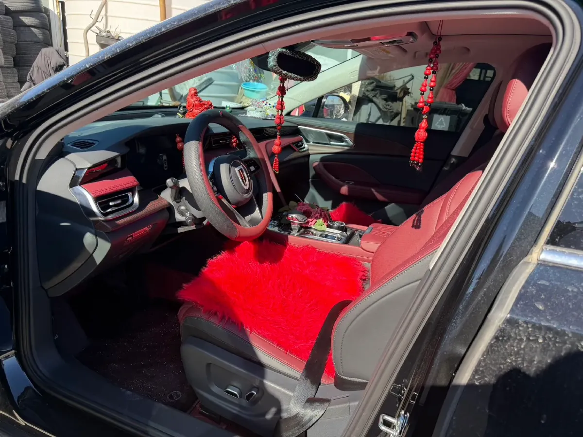 2025 HongQi H5 1.5T 169HP L4 1DHT Hybrid,autocango,china used car exporter,china ev exporter,chinese used car exporter,chinese used ev exporter