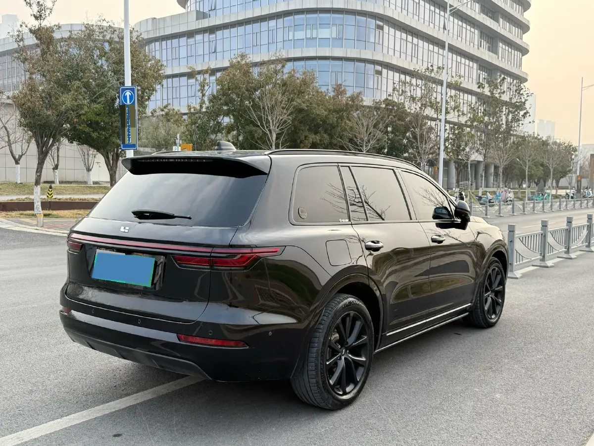 2021 Li ONE Range Extended 131HP REEV 40.5KWH,autocango,china used car exporter,china ev exporter,chinese used car exporter,chinese used ev exporter