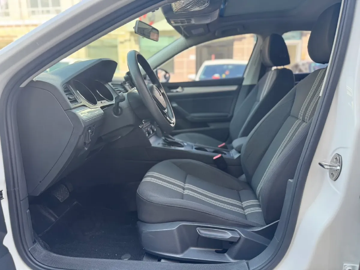 2018 Volkswagen Lamando 1.4T 131HP L4 7DCT,autocango,china used car exporter,china ev exporter,chinese used car exporter,chinese used ev exporter