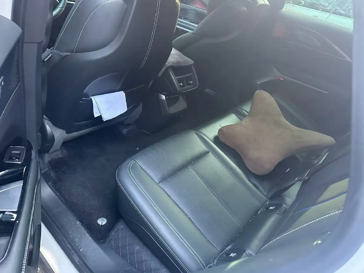 2022 Cadillac IQ Lyriq BEV 95.7KWH,autocango,china used car exporter,china ev exporter,chinese used car exporter,chinese used ev exporter