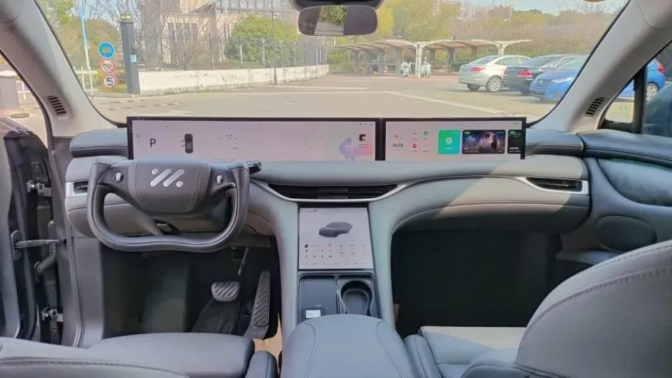 2023 IM LS6 BEV 71KWH,autocango,china used car exporter,china ev exporter,chinese used car exporter,chinese used ev exporter