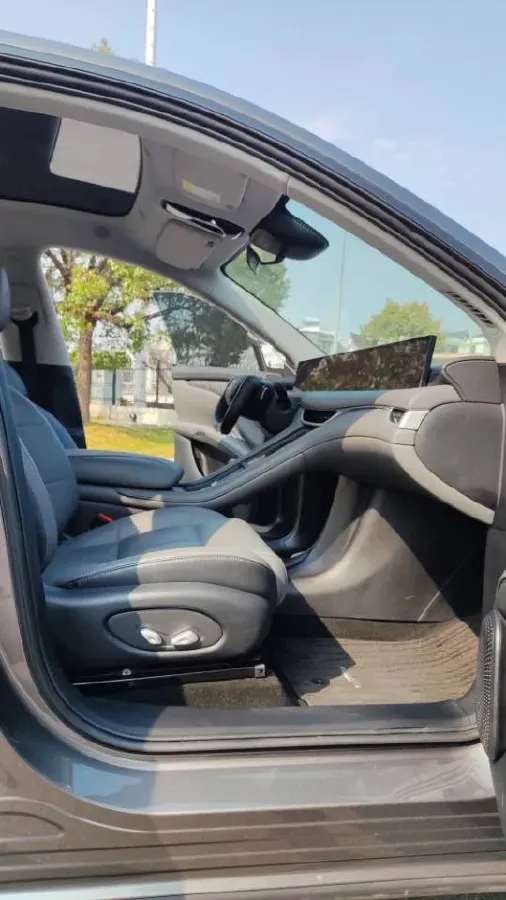 2023 IM LS6 BEV 71KWH,autocango,china used car exporter,china ev exporter,chinese used car exporter,chinese used ev exporter