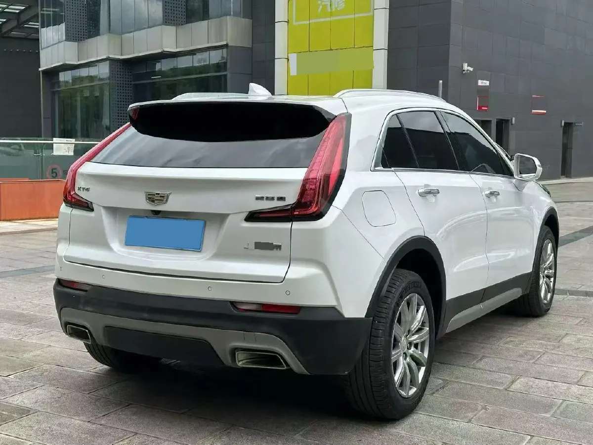 2021 Cadillac XT4 2.0T 237HP L4 9AT,autocango,china used car exporter,china ev exporter,chinese used car exporter,chinese used ev exporter