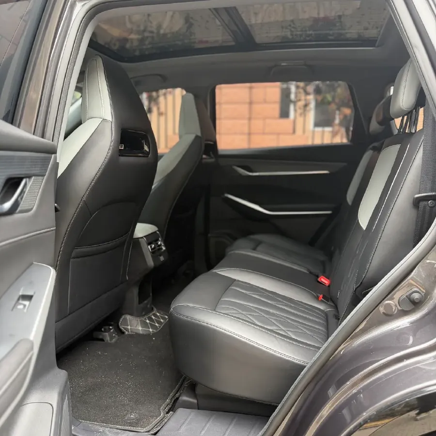 2024 ChangAn CS75 Plus 1.5T 188HP L4 8AT,autocango,china used car exporter,china ev exporter,chinese used car exporter,chinese used ev exporter