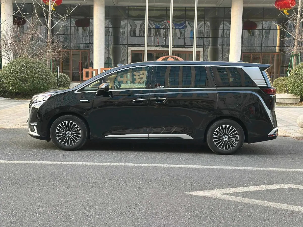 2025 Denza D9 1.5T 156HP L4 E-CVT PHEV 40KWH,autocango,china used car exporter,china ev exporter,chinese used car exporter,chinese used ev exporter