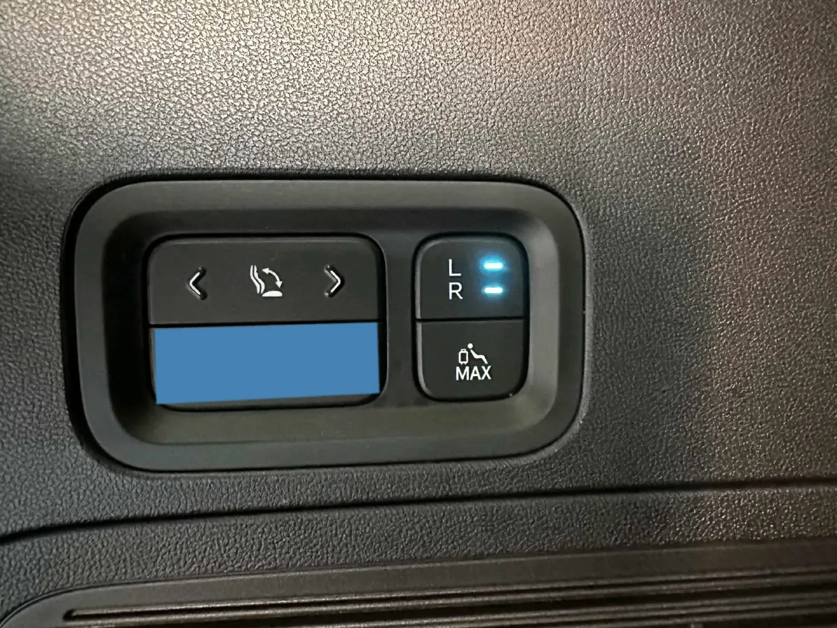 2025 Denza D9 1.5T 156HP L4 E-CVT PHEV 40KWH,autocango,china used car exporter,china ev exporter,chinese used car exporter,chinese used ev exporter