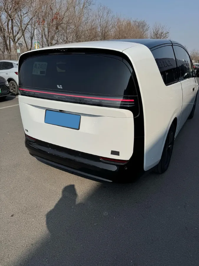 2025 Li MEGA BEV,autocango,china used car exporter,china ev exporter,chinese used car exporter,chinese used ev exporter