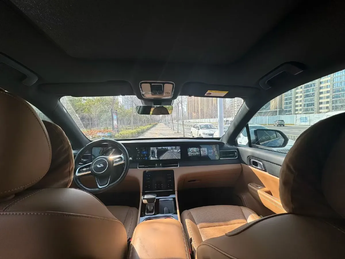 2021 Li ONE Range Extended 131HP REEV 40.5KWH,autocango,china used car exporter,china ev exporter,chinese used car exporter,chinese used ev exporter